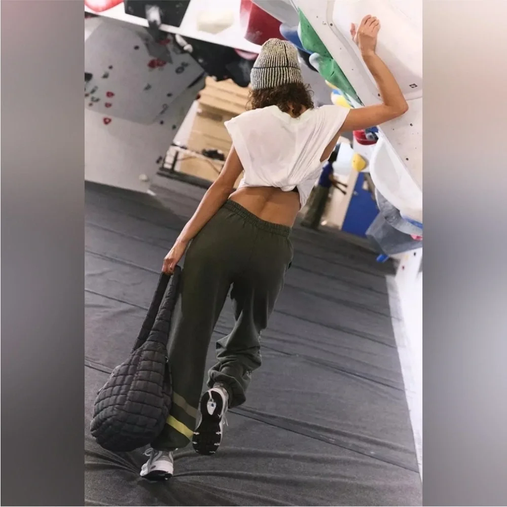 Free People All Star Logo Pants Size Large NWT - Picture 15 of 16